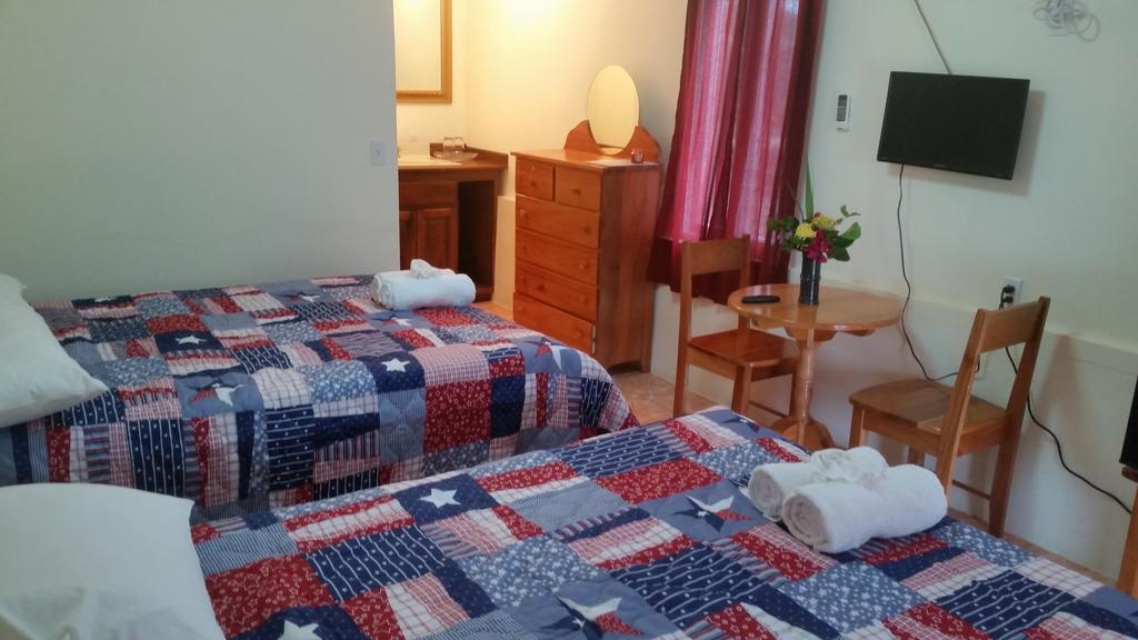 Sugar Patch Inn Хопкинс Экстерьер фото