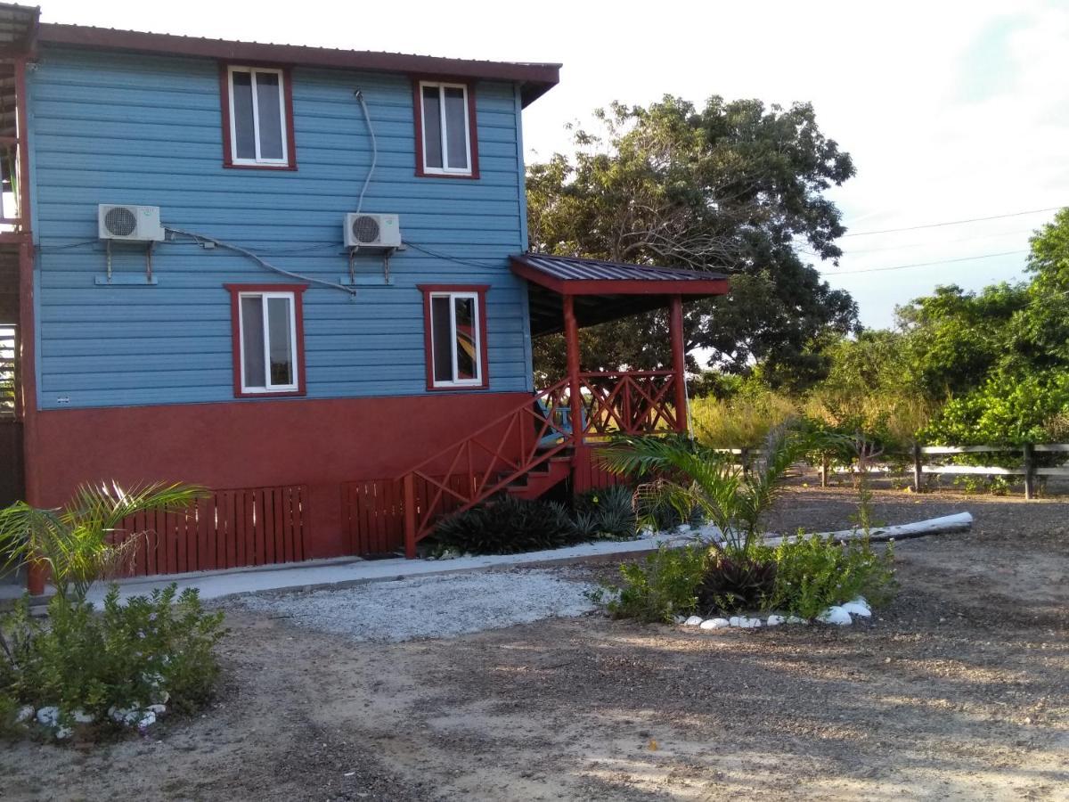 Sugar Patch Inn Хопкинс Экстерьер фото